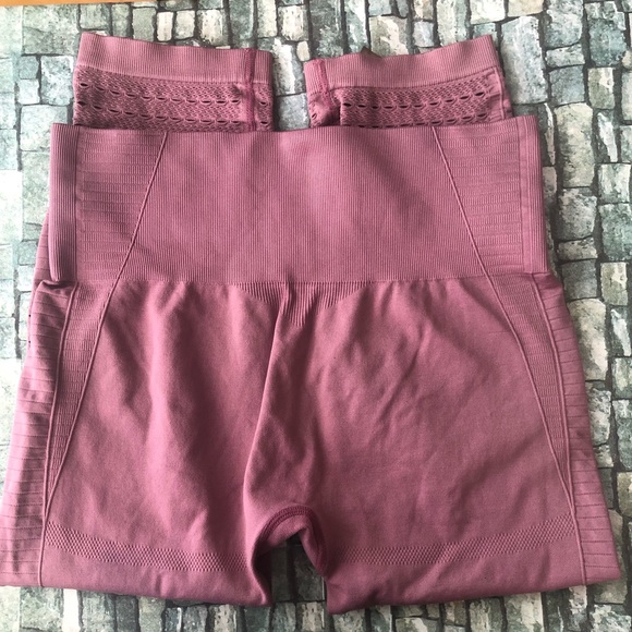 Gymshark Seamless Cropped Leggings Sz L - Picture 3 of 10